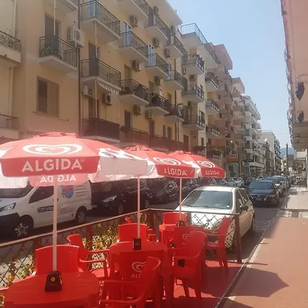 Nocleg ze śniadaniem Beb Baia Dell'Ippocampo *